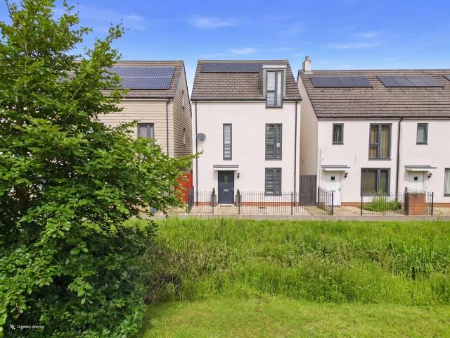 House for sale in Bromsberrow Heath, Gloucestershire