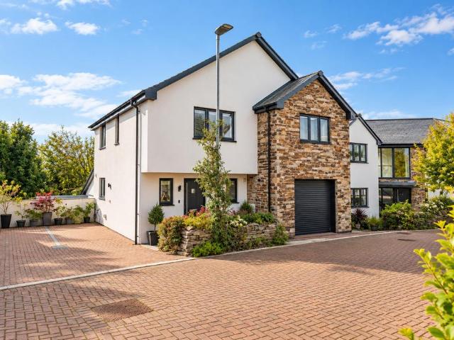 House for sale in Treverbyn, Cornwall
