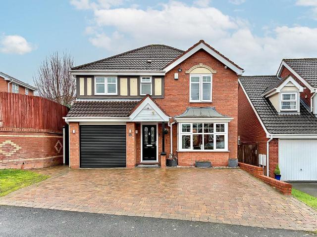 House for sale in Gornal Wood, Lower Gornal