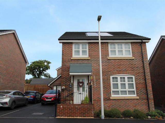 House for sale in Cwmgelli, Blackwood