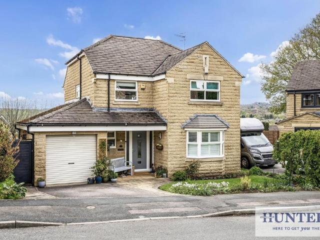 House for sale in Greengates, West Yorkshire