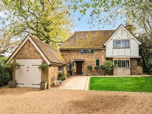 House for sale in Lower Green Esher, Blackhills