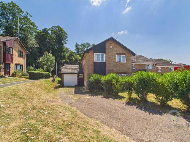 House for sale in Southfields, Northampton