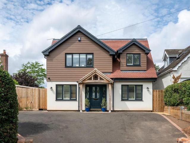 House for sale in Bromsgrove, Worcestershire