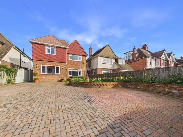 House for sale in Fishersgate, West Sussex
