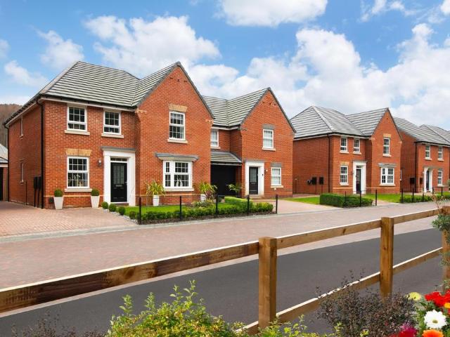 House for sale in Wharncliffe Side, South Yorkshire