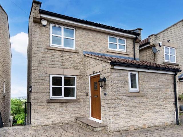 House for sale in Micklebring, South Yorkshire