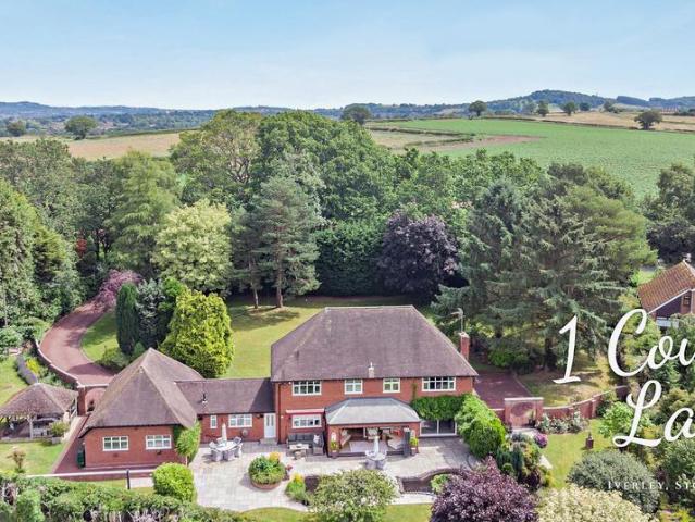 House for sale in Stourbridge, West Midlands
