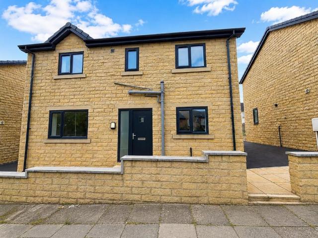 House for sale in Broad Folds, Clayton