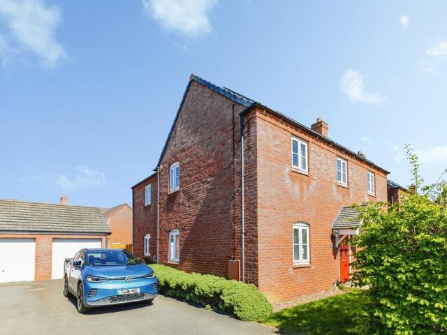 House for sale in Bugbrooke