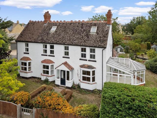 House for sale in Fossebridge, Gloucestershire