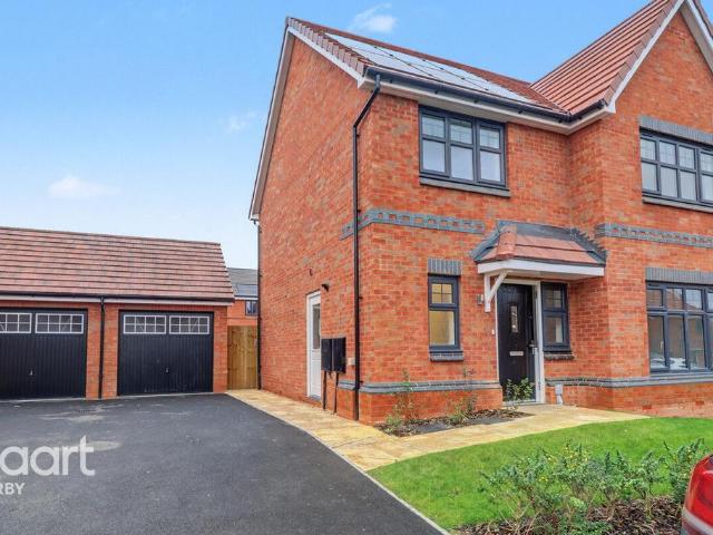 House for sale in Drakelow Park, Egginton