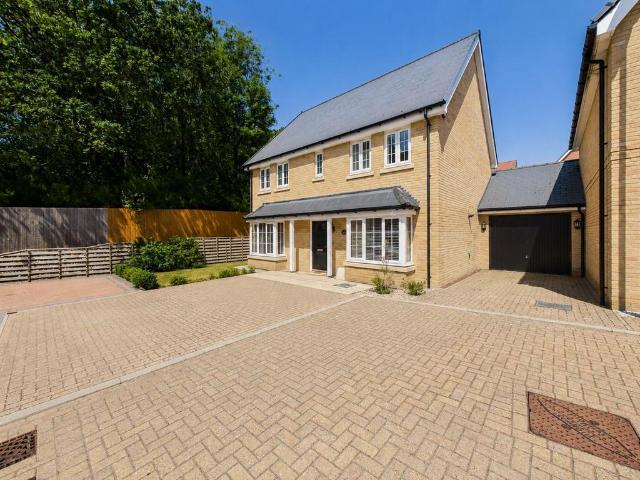 House for sale in Chipping Hill, Essex