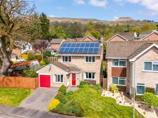 House for sale in Crickhowell