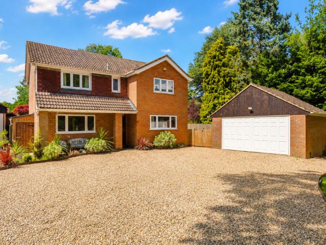 House for sale in King's Walden, Hertfordshire