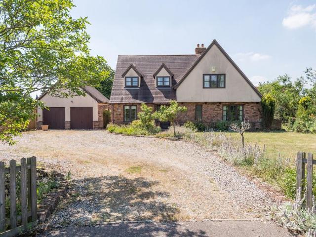 House for sale in Chelmondiston, Suffolk