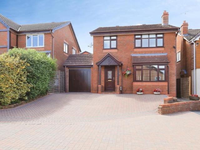 House for sale in Crookhill, Worcestershire