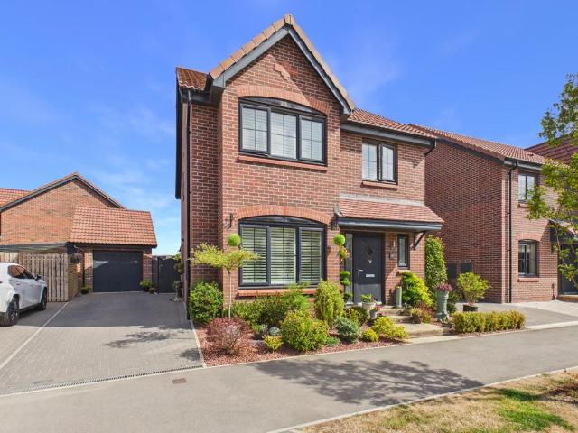 House for sale in Elloughton-cum-Brough, Brough