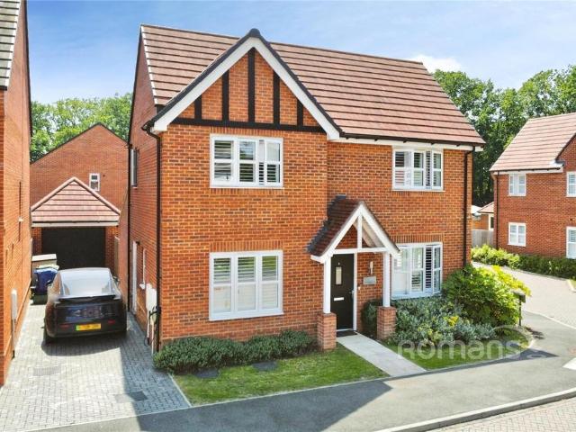 House for sale in Little Sandhurst