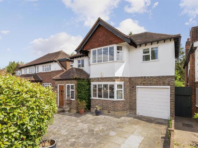 House for sale in New Malden, Greater London