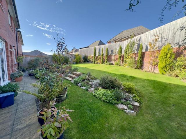House for sale in Dawlish Warren, Teignbridge