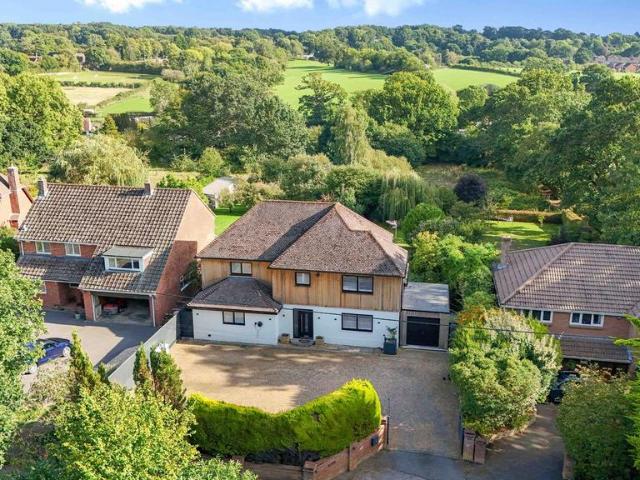 House for sale in Clapgate, Furzehill