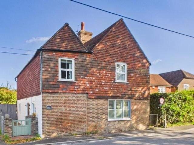 House for sale in Marlpits, Wealden