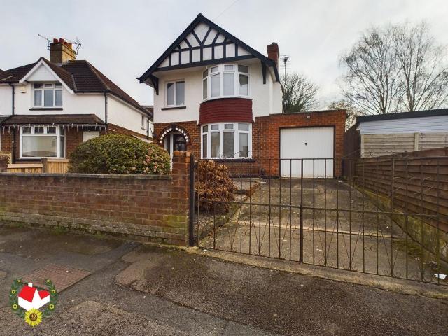 House for sale in Chequers, Gloucester