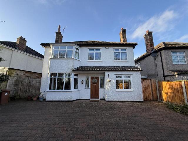 House for sale in Pensby, Wirral