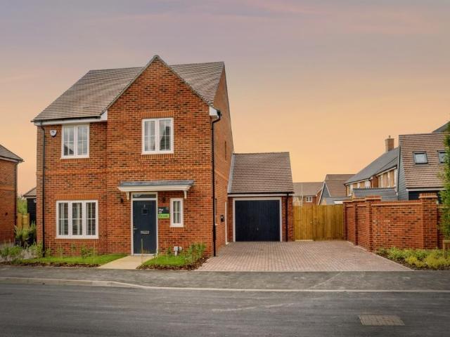 House for sale in Little Kimble, Buckinghamshire
