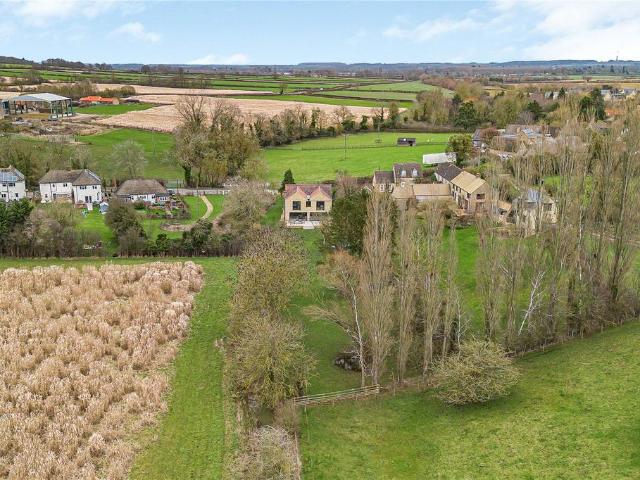 House for sale in Glapthorn