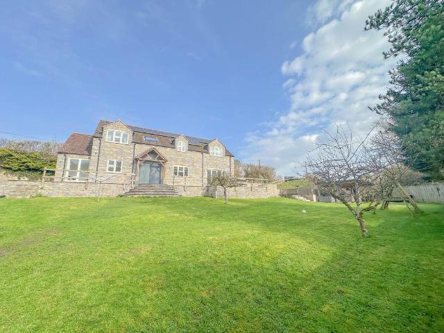 House for sale in Pilton