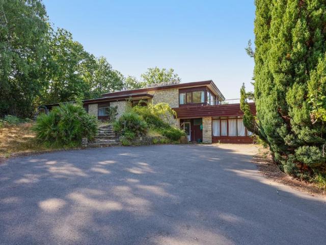 House for sale in Whiteley Village, Blackhills