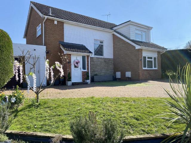 House for sale in Hart, Hampshire