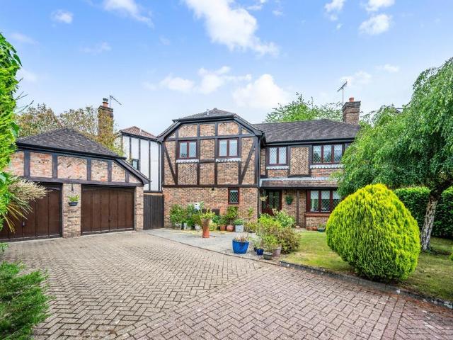 House for sale in Red Hill, Surrey