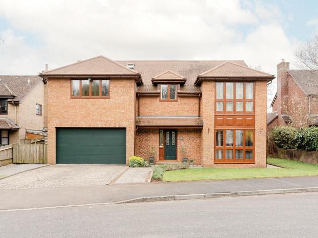 House for sale in Feckenham, City Of Bristol