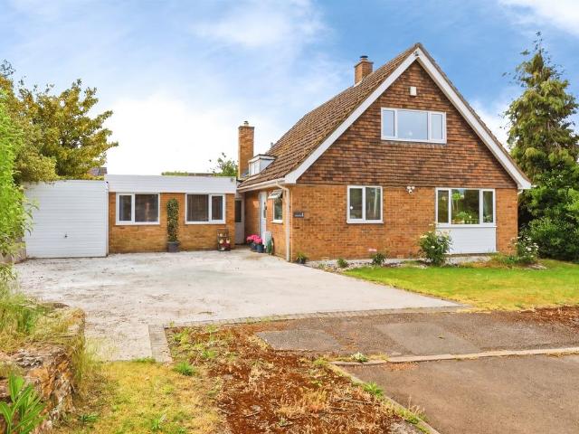 House for sale in Wootton, Northamptonshire
