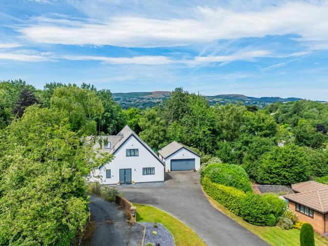 House for sale in Pantymwyn, Wales
