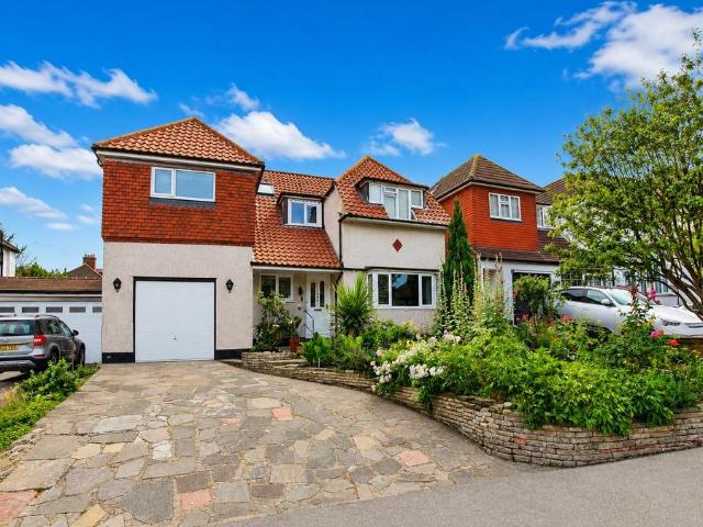 House for sale in Carshalton-on-the-Hill, Greater London