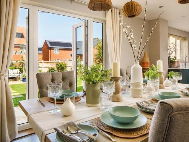 House for sale in Frinton and Walton, Dale Hill