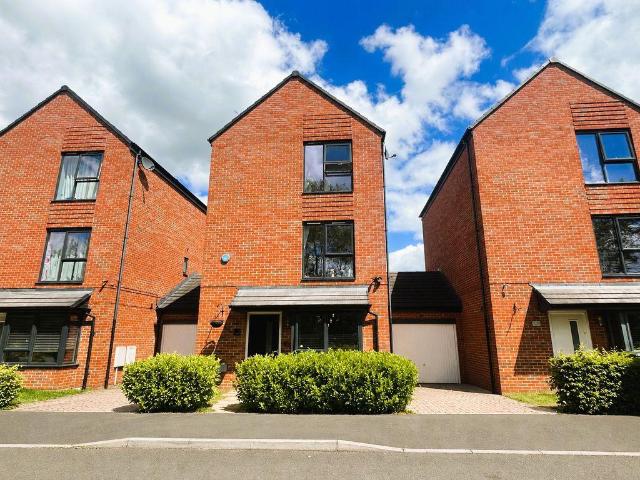 House for sale in Brownhills, West Midlands