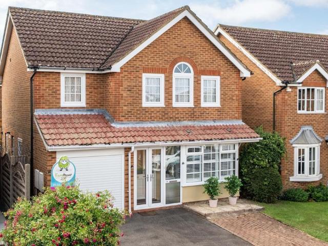 House for sale in Hawkinge, Folkestone