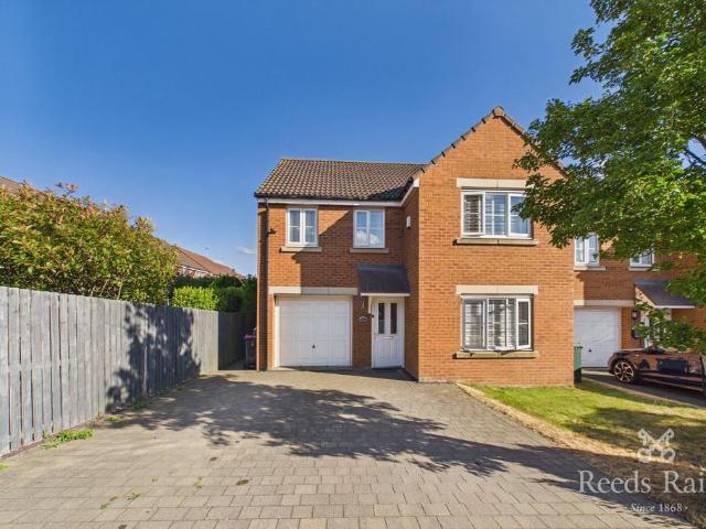 House for sale in Maltby, South Yorkshire