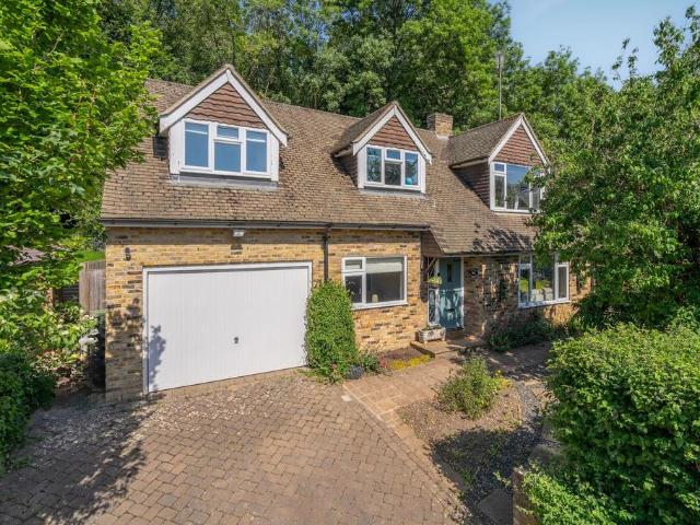 House for sale in Penn, Forty Green