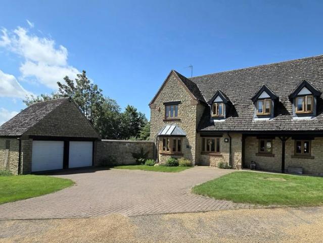 House for sale in Helmdon, Northamptonshire