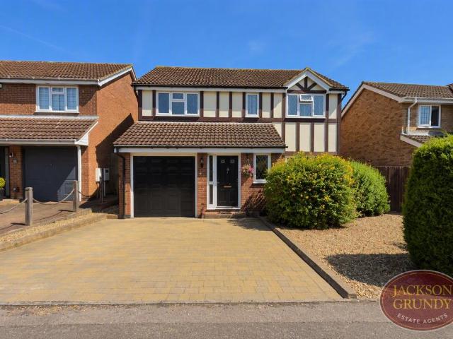 House for sale in East Hunsbury, Northamptonshire