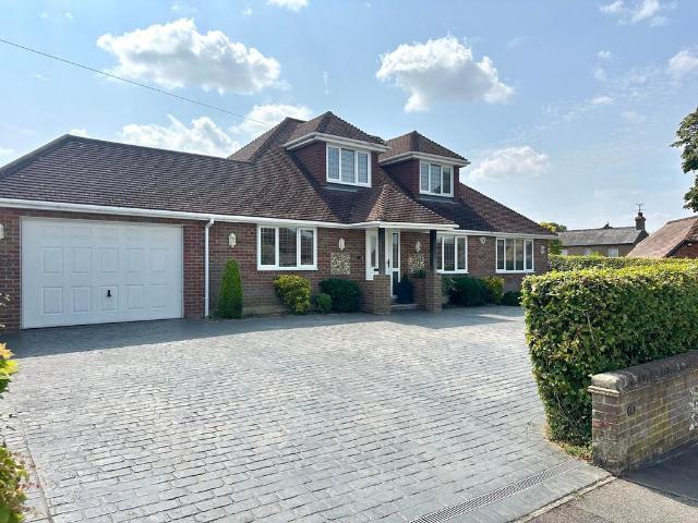 House for sale in Pouchen End, Hertfordshire