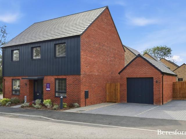 House for sale in Navestock Side, Essex