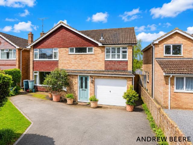 House for sale in Midway, Kent