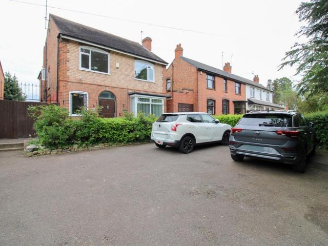 House for sale in Humberstone, Leicester